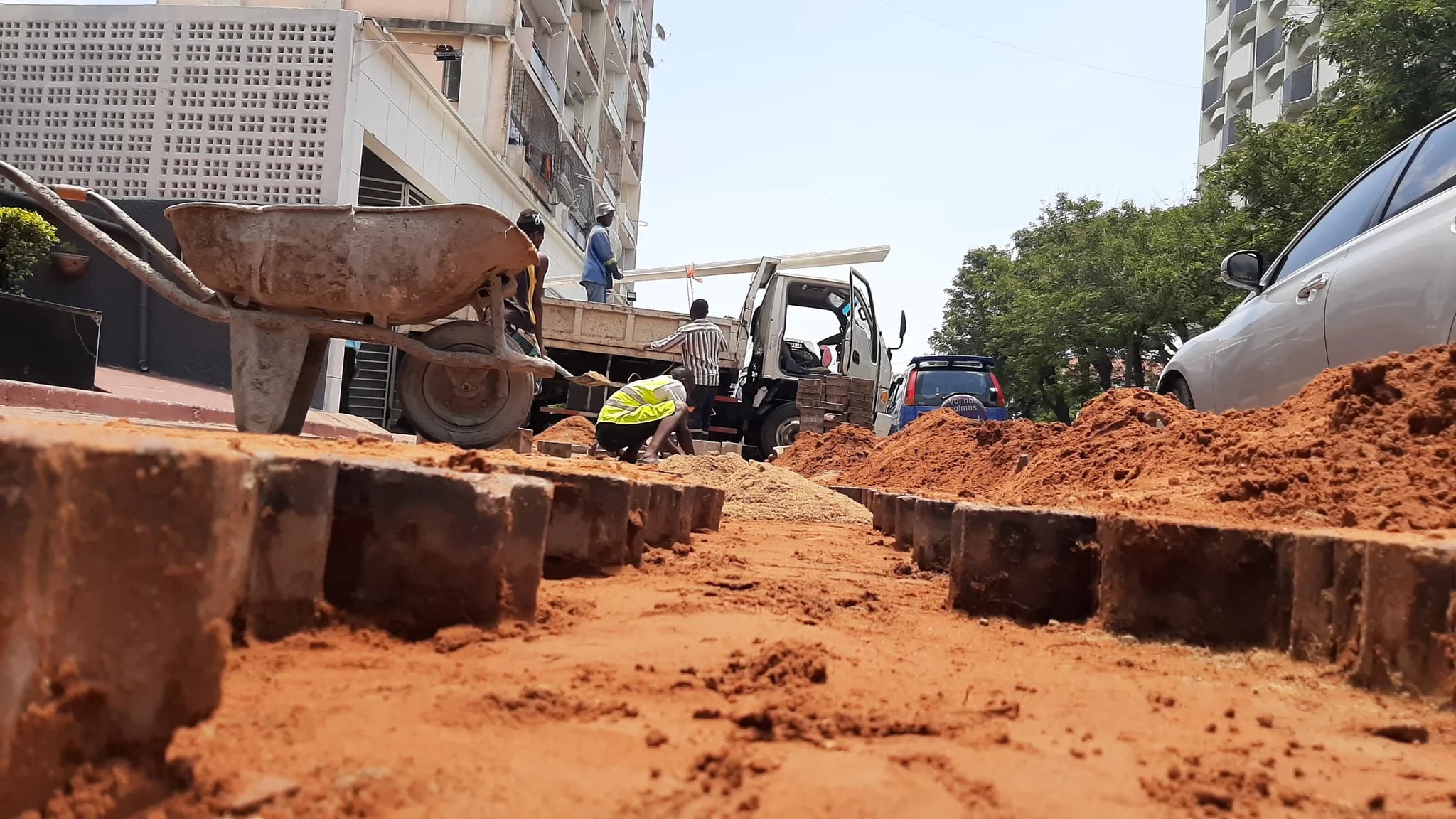 Reabilitação Viária e Drenagem — Maputo